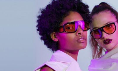La Collection Carrera The Colorful Blend est une sélection de lunettes de soleil avec des verres aux couleurs audacieuses.