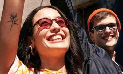 Découvrez la nouvelle collection Automne/Hiver Polaroid Eyewear, rendant hommage au design des années 90 réinterprété dans un esprit contemporain. 