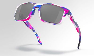 Oakley Holbrook™ XL - design: Meguru Yamaguchi