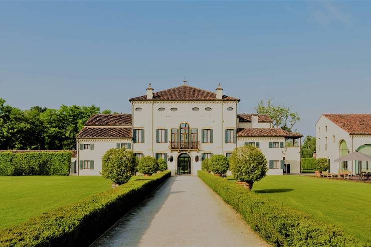 Villa où Hailey Bieber a été photographiée pour sa collection
