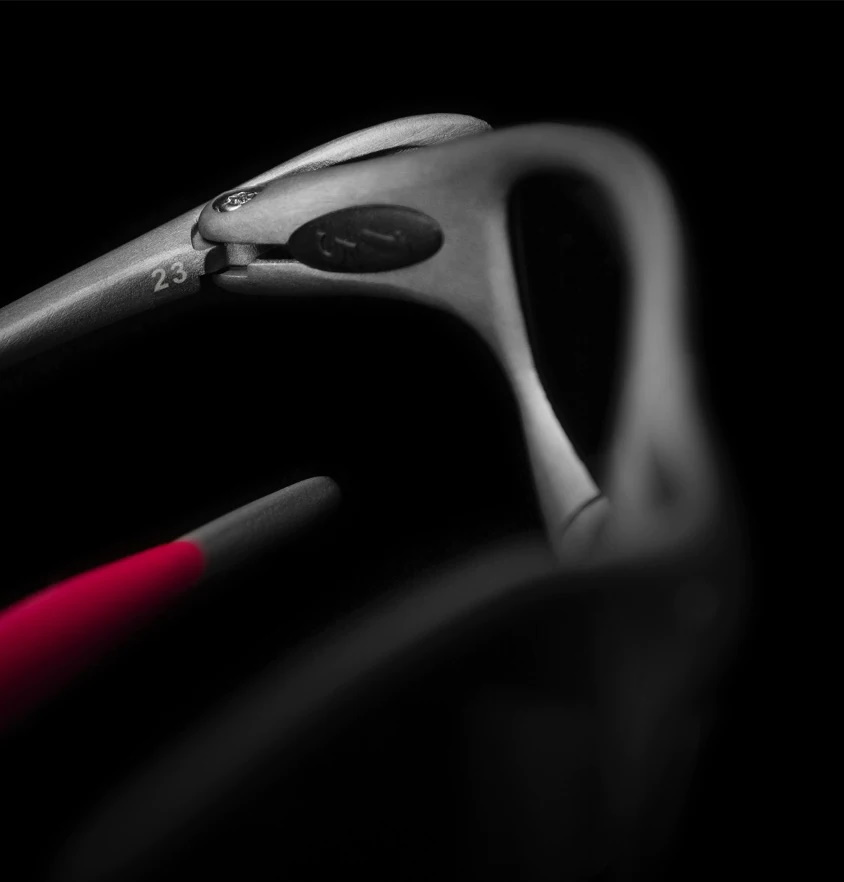 Oakley MUZM Series 1875 X Metal® Romeo 