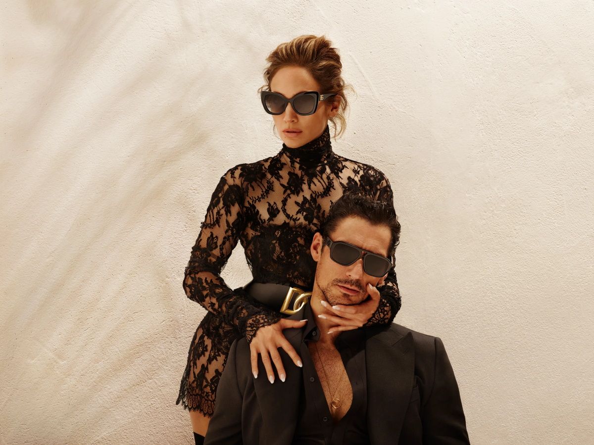 Jennifer Lopez et David Gandy prennent la pose pour Dolce&Gabbana